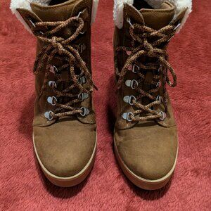 Portland women's brown suede lace up shearling trim wedge booties, size 9M